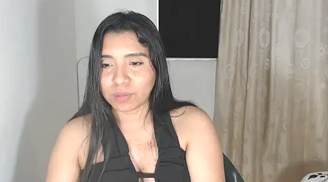 Snapshot of Antoneella_vz chatting on 02-16-25, 07:59 Antoneella vz online show from 02-16-25, 07:59