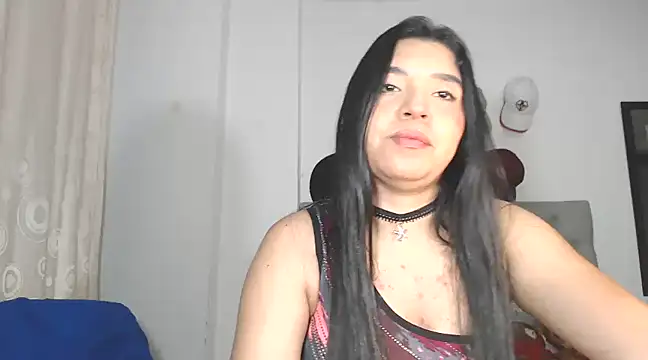 Snapshot of Antoneella_vz chatting on 02-21-25, 05:56 Antoneella vz online show from 02-21-25, 05:56
