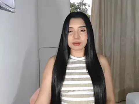 Snapshot of Antoneella_vz chatting on 03-06-25, 10:04 Antoneella vz online show from 03-06-25, 10:04