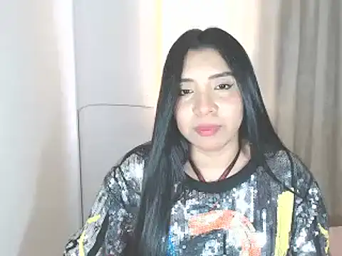 Snapshot of Antoneella_vz chatting on 03-12-25, 07:28 Antoneella vz online show from 03-12-25, 07:28