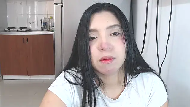 Snapshot of Antoneella_vz chatting on 09-12-25, 12:16 Antoneella vz online show from 09-12-25, 12:16
