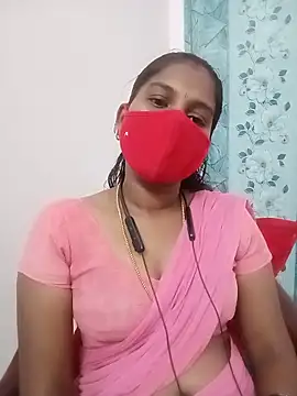 Snapshot of Tamil_roja17 chatting on 06-10-26, 02:01 Tamil roja17 online show from 06-10-26, 02:01