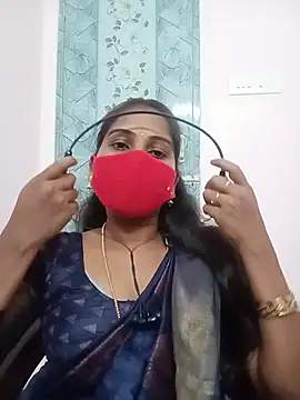 Snapshot of Tamil_roja17 chatting on 06-14-26, 06:54 Tamil roja17 online show from 06-14-26, 06:54