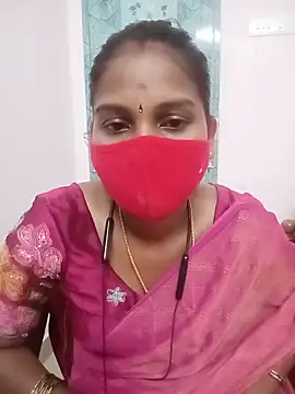 Snapshot of Tamil_roja17 chatting on 06-17-26, 01:19 Tamil roja17 online show from 06-17-26, 01:19