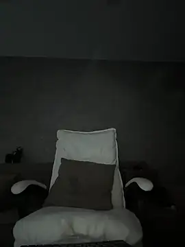 LillySquirtShot online show from 05-05-26, 11:24