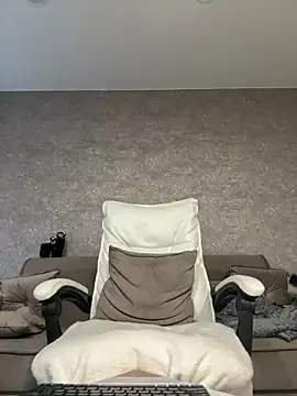 LillySquirtShot online show from 05-19-26, 11:11