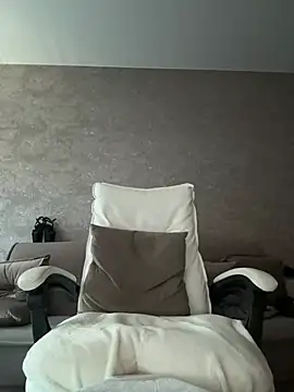 LillySquirtShot online show from 06-18-26, 11:09
