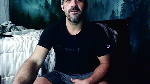 Snapshot of Troyt87 chatting on 01-07-25, 07:10 Troyt87 online show from 01-07-25, 07:10