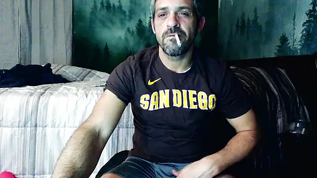 Snapshot of Troyt87 chatting on 01-08-25, 04:55 Troyt87 online show from 01-08-25, 04:55