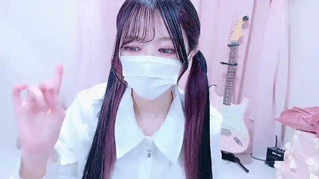 Snapshot of Megu-mimi chatting on 10-26-25, 04:46 Megu-mimi online show from 10-26-25, 04:46