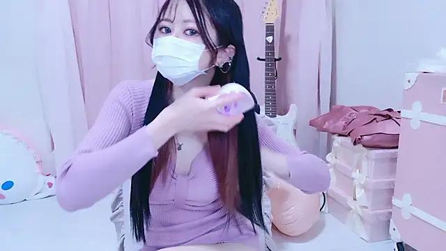 Snapshot of Megu-mimi chatting on 01-11-26, 04:56 Megu-mimi online show from 01-11-26, 04:56