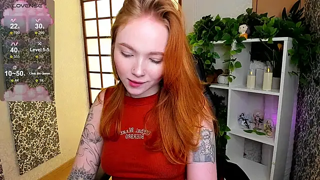 Snapshot of Maya_Light chatting on 02-24-25, 01:57 Maya Light online show from 02-24-25, 01:57