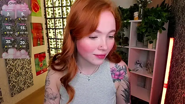 Snapshot of Maya_Light chatting on 03-23-25, 02:04 Maya Light online show from 03-23-25, 02:04