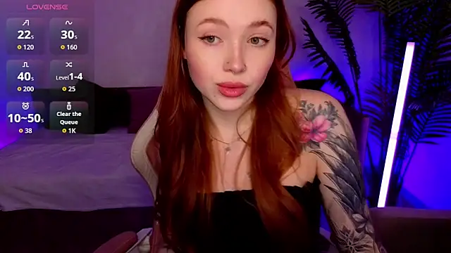 Snapshot of Maya_Light chatting on 02-08-26, 01:53 Maya Light online show from 02-08-26, 01:53