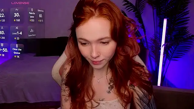 Snapshot of Maya_Light chatting on 03-07-26, 01:35 Maya Light online show from 03-07-26, 01:35