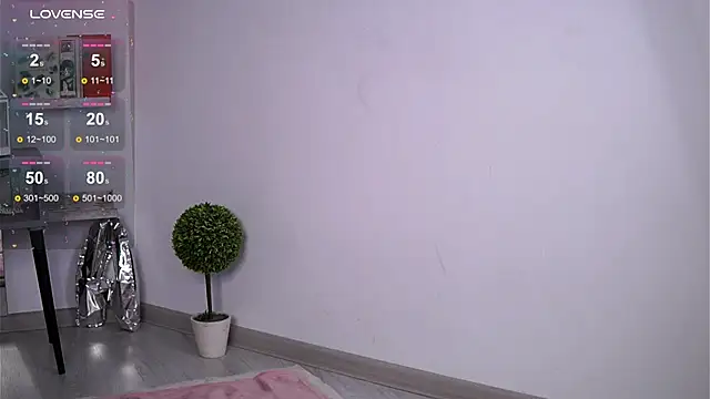 Flirtyy eve online show from 03-06-25, 04:19