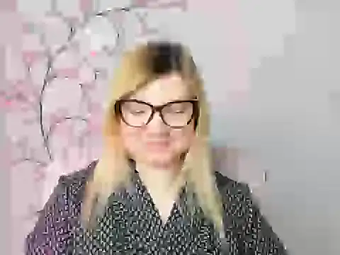 Snapshot of Lola_moree chatting on 02-26-26, 12:48 Lola moree online show from 02-26-26, 12:48