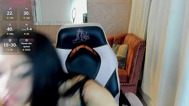 Snapshot of miss_isabella_m chatting on 02-07-26, 01:04 miss isabella m online show from 02-07-26, 01:04