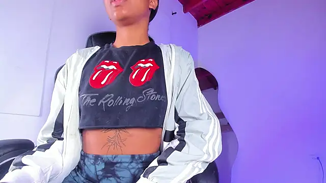 Zaira Rose  online show from 10-04-25, 12:47