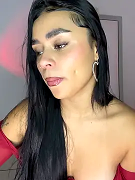 Snapshot of meli_ortiz_ chatting on 09-27-25, 04:12 meli ortiz online show from 09-27-25, 04:12