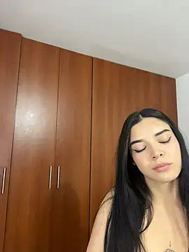 eileensophi online show from 02-22-26, 03:40