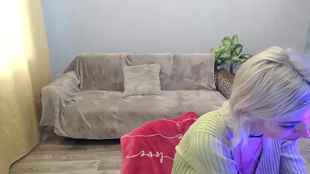 SexyBeatriice online show from 03-20-26, 07:24