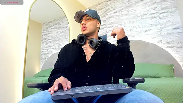 lennox ray online show from 02-23-25, 11:44