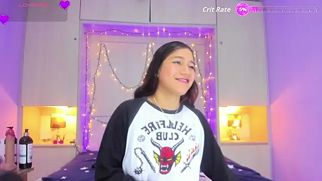 Snapshot of CandyyMaria chatting on 11-21-25, 03:11 CandyyMaria online show from 11-21-25, 03:11