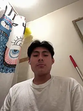 Snapshot of Etwin_vaz chatting on 05-02-26, 12:26 Etwin vaz online show from 05-02-26, 12:26