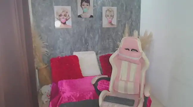 Snapshot of dulcetaylorss chatting on 03-06-25, 12:30 dulcetaylorss online show from 03-06-25, 12:30