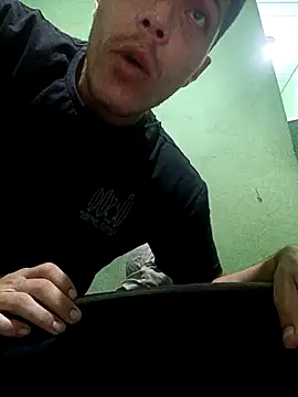 Snapshot of JapeDoBryan chatting on 03-03-25, 08:00 JapeDoBryan online show from 03-03-25, 08:00