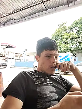 Snapshot of JapeDoBryan chatting on 03-12-25, 03:18 JapeDoBryan online show from 03-12-25, 03:18