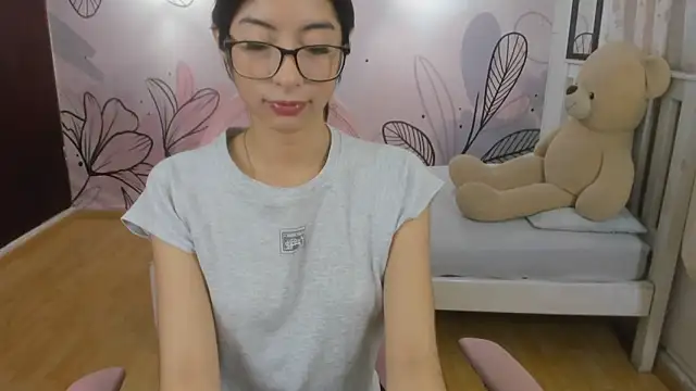 Snapshot of mia_vanucci1 chatting on 02-02-25, 02:59 mia vanucci1 online show from 02-02-25, 02:59