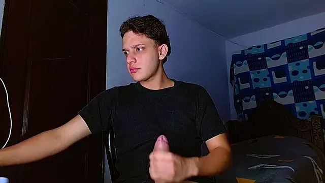 Snapshot of Thomas_May4rs chatting on 11-18-25, 08:52 Thomas May4rs online show from 11-18-25, 08:52