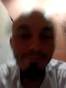 Snapshot of Jean18060 chatting on 09-28-25, 01:16 Jean18060 online show from 09-28-25, 01:16