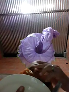 Snapshot of Jean18060 chatting on 11-28-25, 12:13 Jean18060 online show from 11-28-25, 12:13