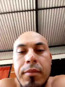 Snapshot of Jean18060 chatting on 01-12-26, 01:27 Jean18060 online show from 01-12-26, 01:27