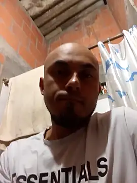 Snapshot of Jean18060 chatting on 02-17-26, 02:19 Jean18060 online show from 02-17-26, 02:19