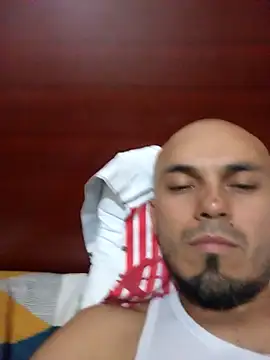 Snapshot of Jean18060 chatting on 03-03-26, 02:39 Jean18060 online show from 03-03-26, 02:39