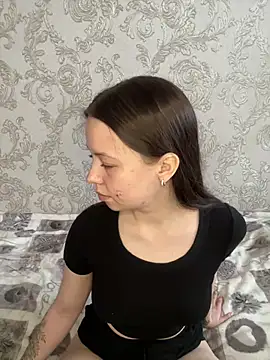 Snapshot of Arielle_Swan chatting on 03-05-25, 08:43 Arielle Swan online show from 03-05-25, 08:43