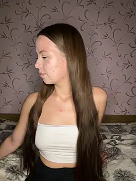 Snapshot of Arielle_Swan chatting on 10-25-25, 02:46 Arielle Swan online show from 10-25-25, 02:46