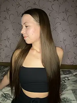 Snapshot of Arielle_Swan chatting on 10-28-25, 03:47 Arielle Swan online show from 10-28-25, 03:47