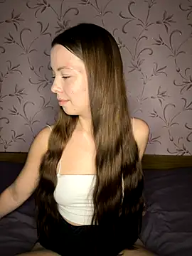 Snapshot of Arielle_Swan chatting on 11-29-25, 01:47 Arielle Swan online show from 11-29-25, 01:47