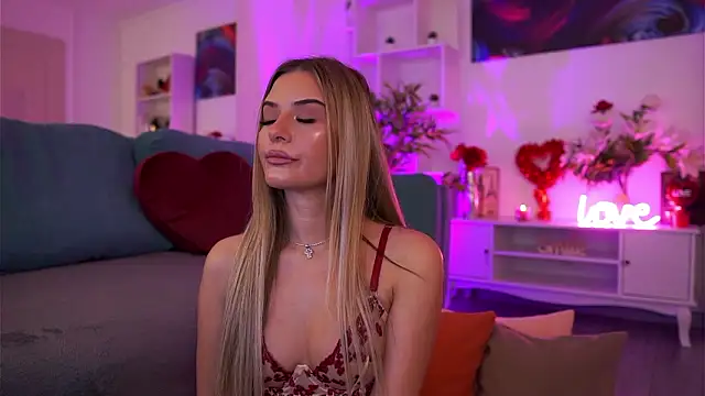 Snapshot of Midnight_Seduction chatting on 02-14-26, 07:21 Midnight Seduction online show from 02-14-26, 07:21