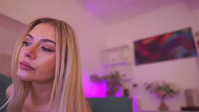 Snapshot of Midnight_Seduction chatting on 03-08-26, 02:04 Midnight Seduction online show from 03-08-26, 02:04