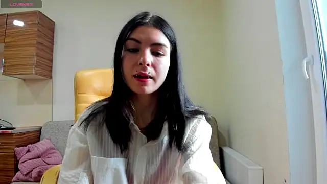 ErlinaBuoy online show from 07-12-26, 06:48