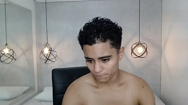 Liiamthompson online show from 03-15-25, 02:34