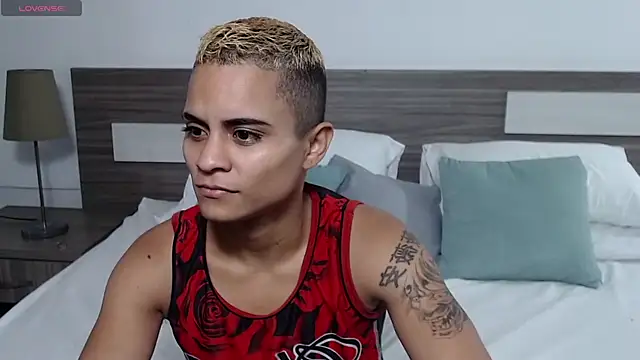 Liiamthompson online show from 03-17-26, 09:23