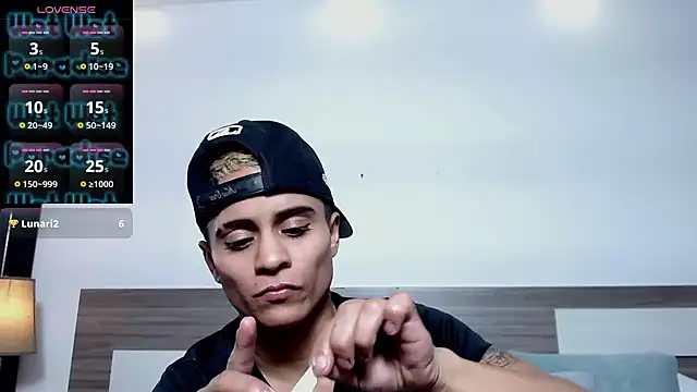 Liiamthompson online show from 03-20-26, 09:41