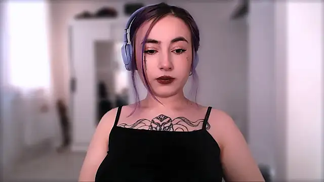 purplewitch online show from 11-18-25, 09:36